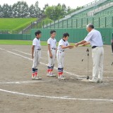 財団板谷専務による表彰