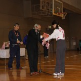 003準優勝杯返還　前年度準優勝　札内ママ